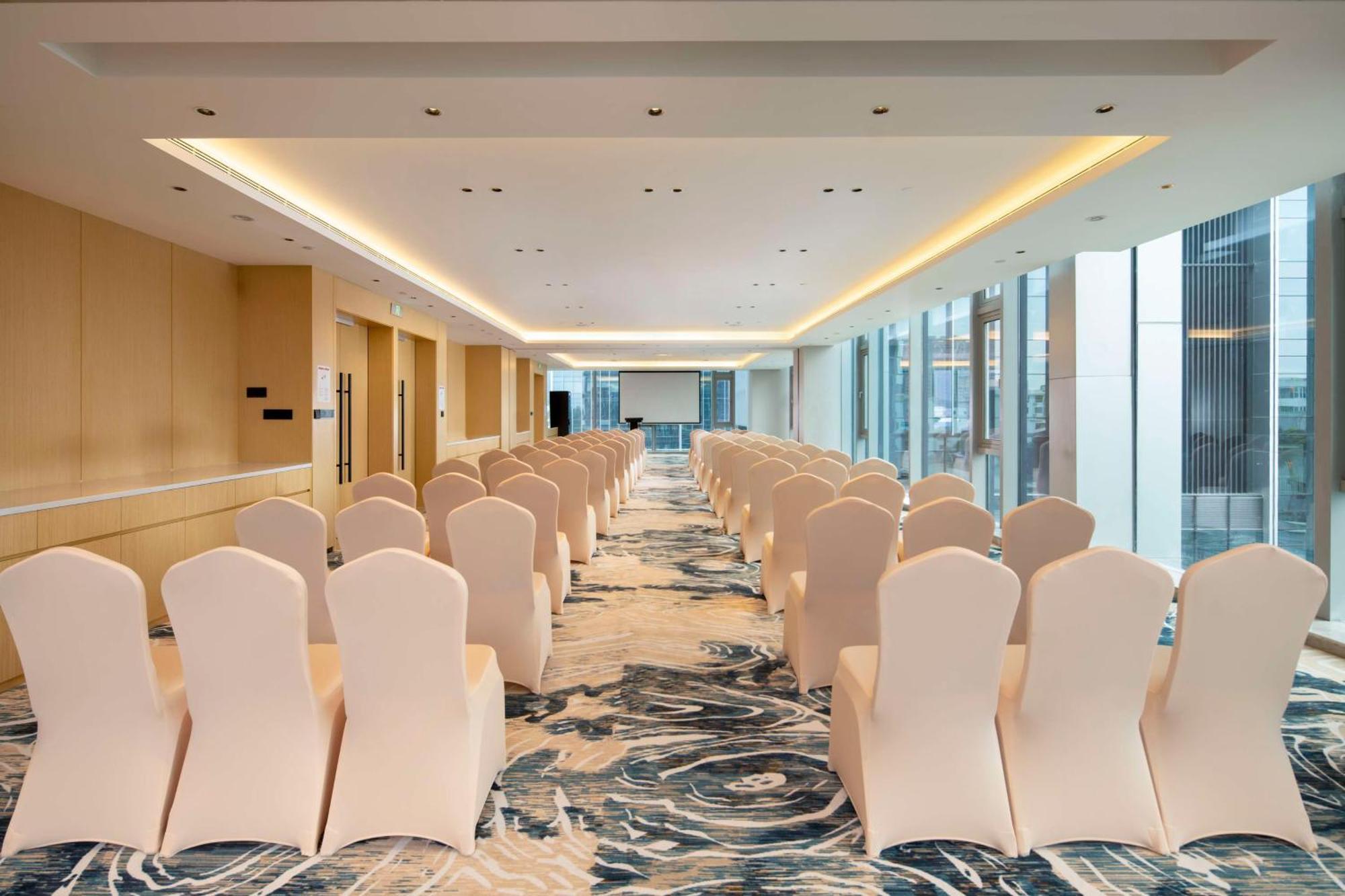 Hilton Garden Inn Shenzhen Airport,Enjoy 24-Hour One Way Free Delivery From Hotel To Shenzhen Baoan Airport On The Hour Šen-čen Exteriér fotografie